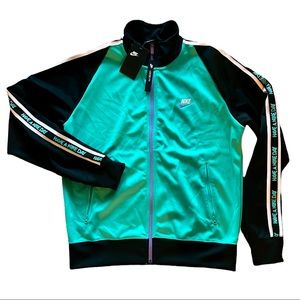 Nike Day Tribute Track Suit Jacket